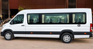 16 Seater Urbania Traveller – Jaipur